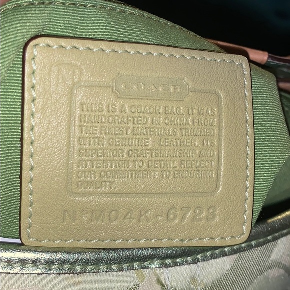 Rare Coach Green lady bug hand bag - Picture 6 of 6